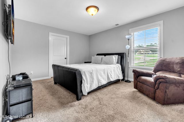 10515 S Long Bridge Road, Olive Branch, MS 38654