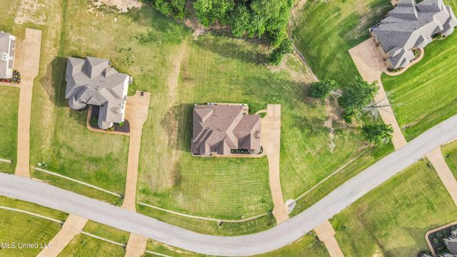 10515 S Long Bridge Road, Olive Branch, MS 38654