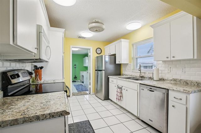 504 LIME TREE COURT, Sun City Center, FL 33573