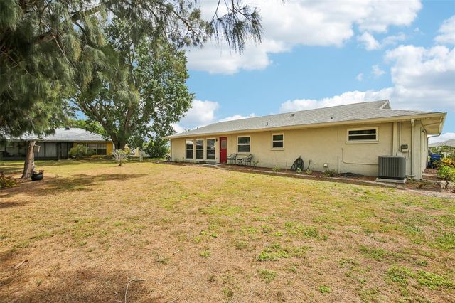 504 LIME TREE COURT, Sun City Center, FL 33573