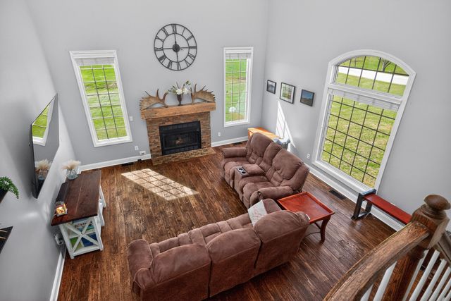 201 Squires Pointe Road, Paris, KY 40361