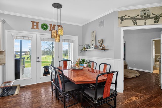 201 Squires Pointe Road, Paris, KY 40361