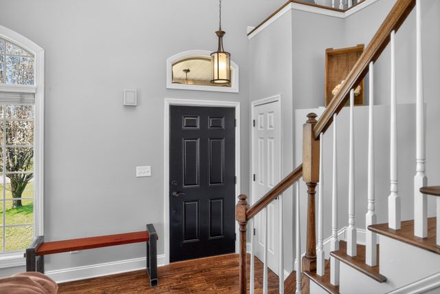 201 Squires Pointe Road, Paris, KY 40361