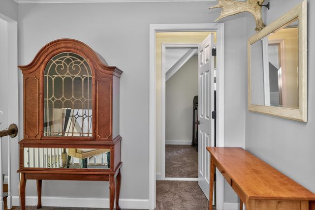 201 Squires Pointe Road, Paris, KY 40361