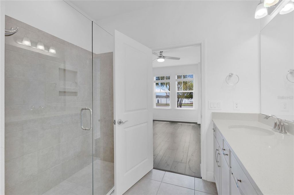 Image 14 of property listing at 7235 NEMOURS PARKWAY, Orlando, FL 32827