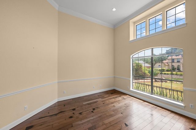 126 Vailco LN, Austin, TX 78738