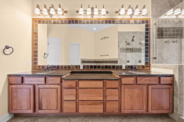 126 Vailco LN, Austin, TX 78738