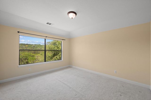 126 Vailco LN, Austin, TX 78738