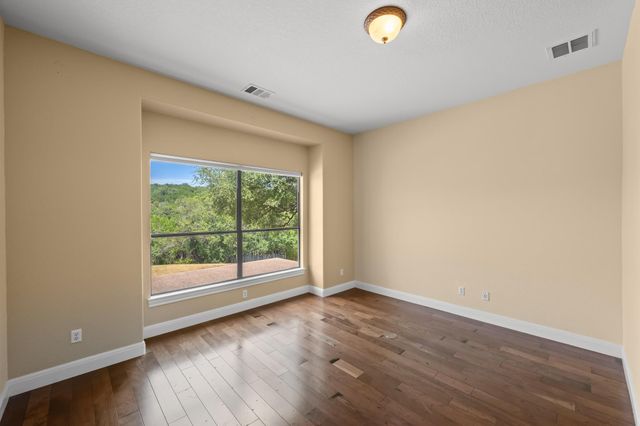 126 Vailco LN, Austin, TX 78738