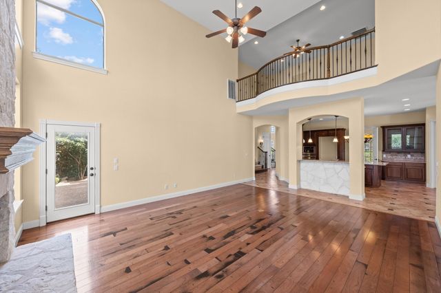 126 Vailco LN, Austin, TX 78738
