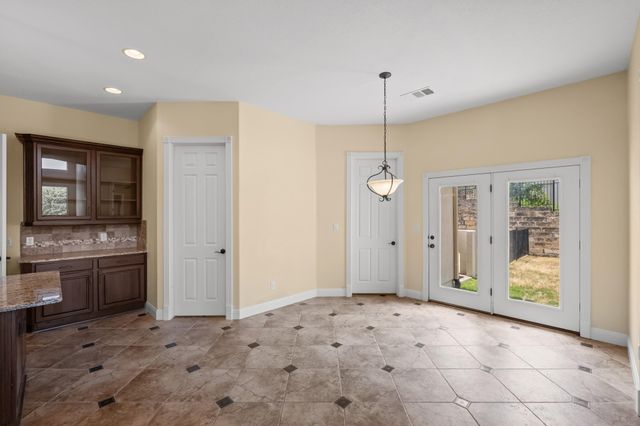 126 Vailco LN, Austin, TX 78738