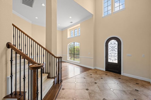 126 Vailco LN, Austin, TX 78738