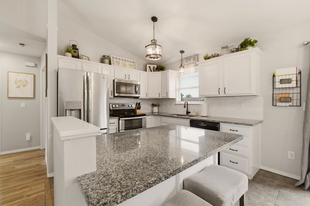 5911 N East Parkview St, Park City, KS 67219