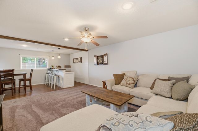 5911 N East Parkview St, Park City, KS 67219