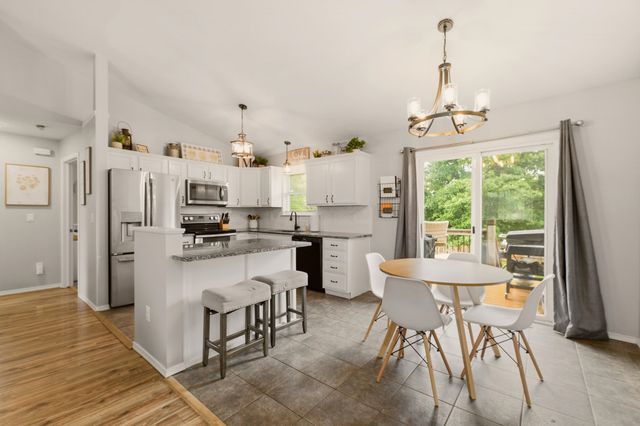 5911 N East Parkview St, Park City, KS 67219
