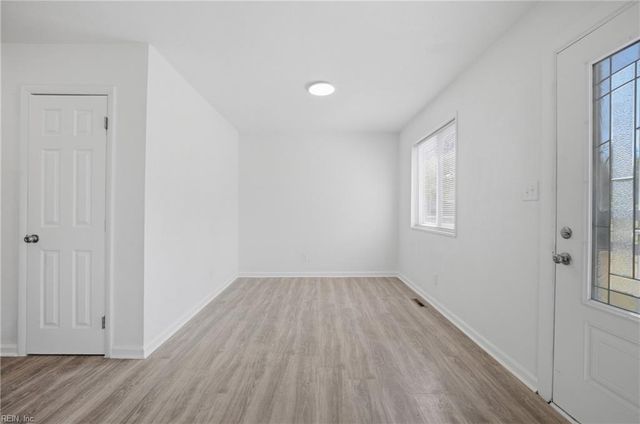 1236 Curie CT, Norfolk, VA 23513