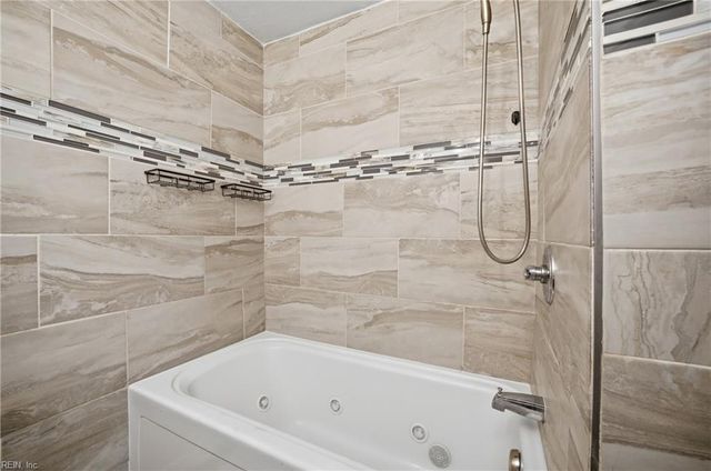 1236 Curie CT, Norfolk, VA 23513