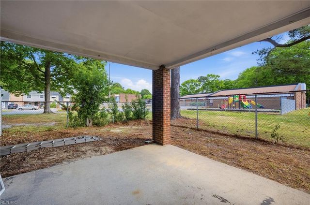 1236 Curie CT, Norfolk, VA 23513