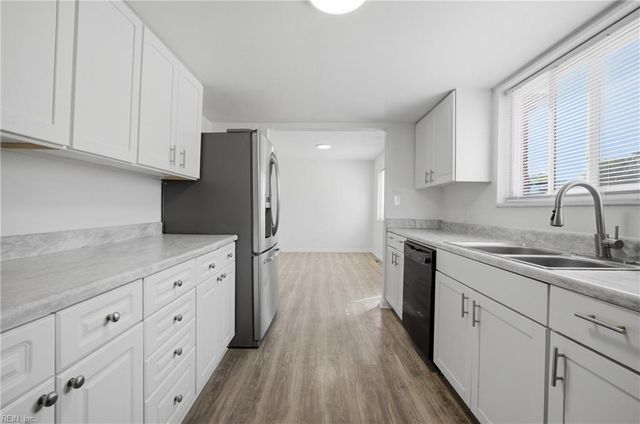 1236 Curie CT, Norfolk, VA 23513