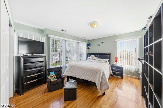 13 W 5Th Ave, Linden City, NJ 07036
