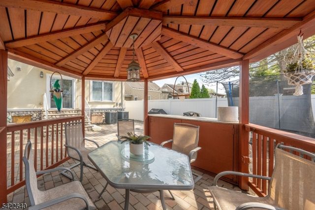 13 W 5Th Ave, Linden City, NJ 07036