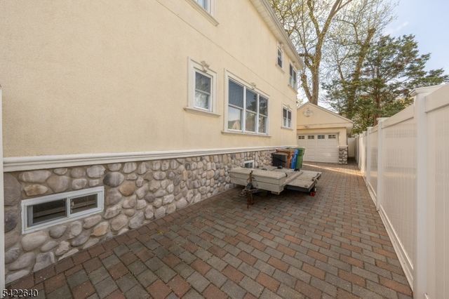 13 W 5Th Ave, Linden City, NJ 07036