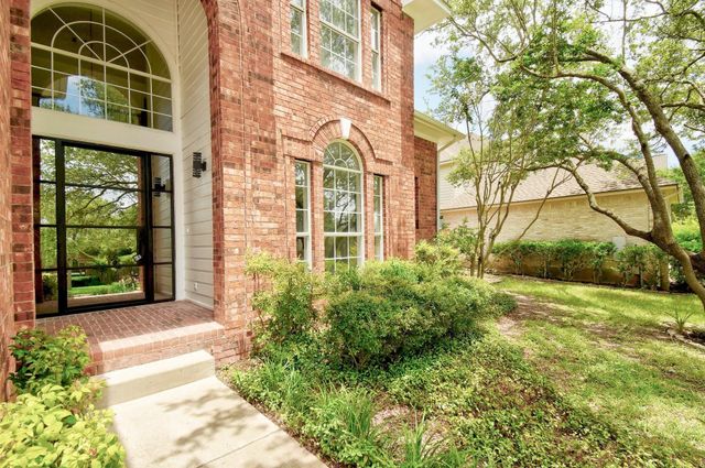 11930 Loomis DR, Austin, TX 78738