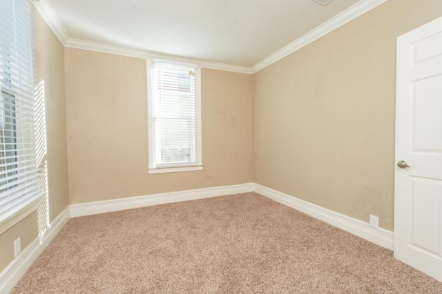 533 S Kaweah Avenue, Exeter, CA 93221