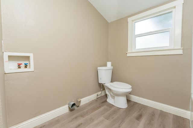 533 S Kaweah Avenue, Exeter, CA 93221