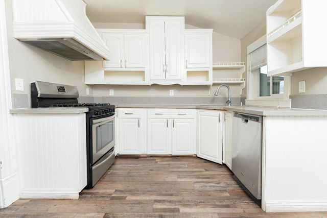 533 S Kaweah Avenue, Exeter, CA 93221