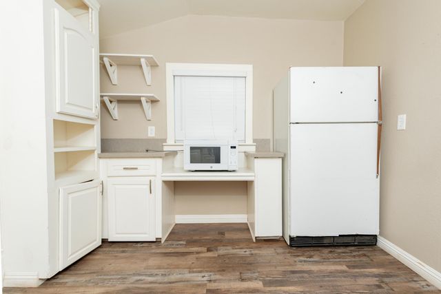 533 S Kaweah Avenue, Exeter, CA 93221