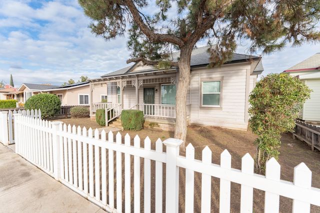 533 S Kaweah Avenue, Exeter, CA 93221