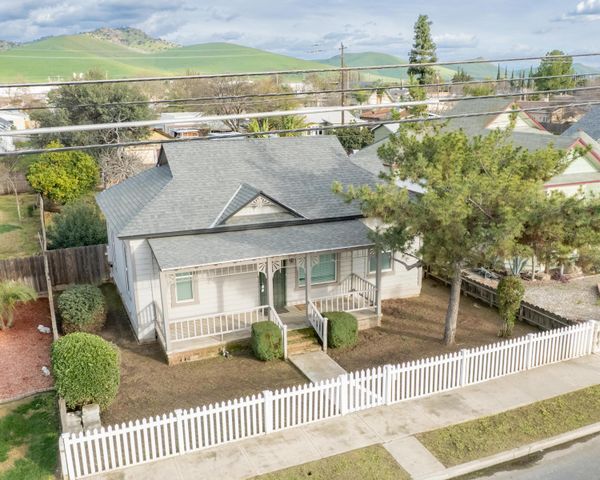 533 S Kaweah Avenue, Exeter, CA 93221