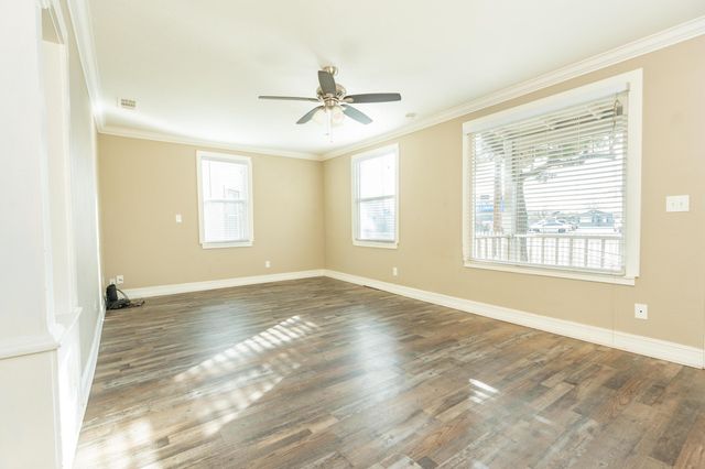 533 S Kaweah Avenue, Exeter, CA 93221