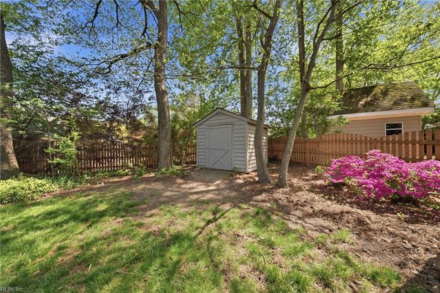 120 Winterview DR, Suffolk, VA 23434