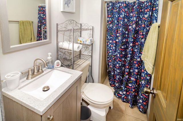 5901 Foxboro Lane, Evansville, IN 47710