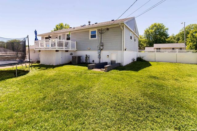 5901 Foxboro Lane, Evansville, IN 47710