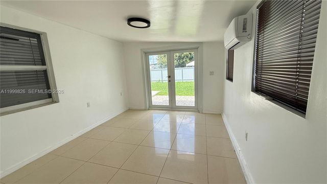 11501 SW 43rd Ln 0, Miami, FL 33165