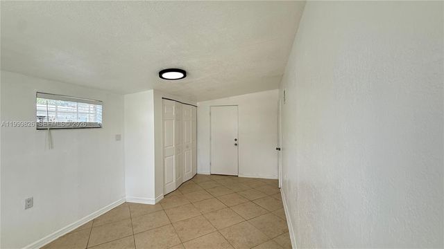 11501 SW 43rd Ln 0, Miami, FL 33165