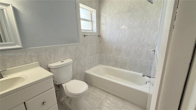 11501 SW 43rd Ln 0, Miami, FL 33165