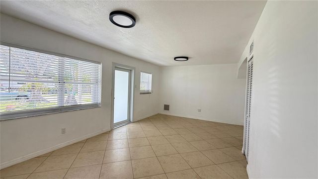 11501 SW 43rd Ln 0, Miami, FL 33165