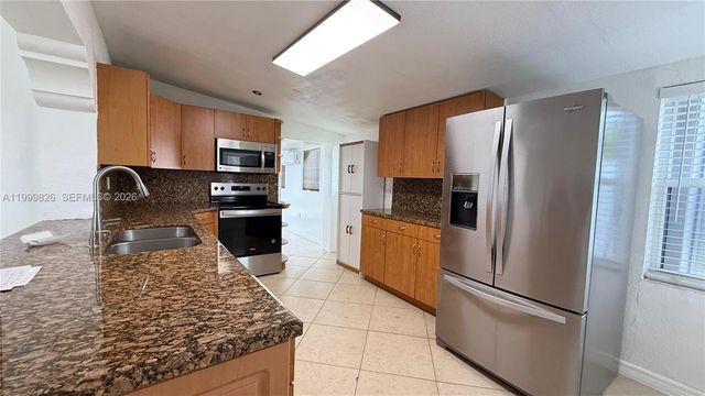 11501 SW 43rd Ln 0, Miami, FL 33165