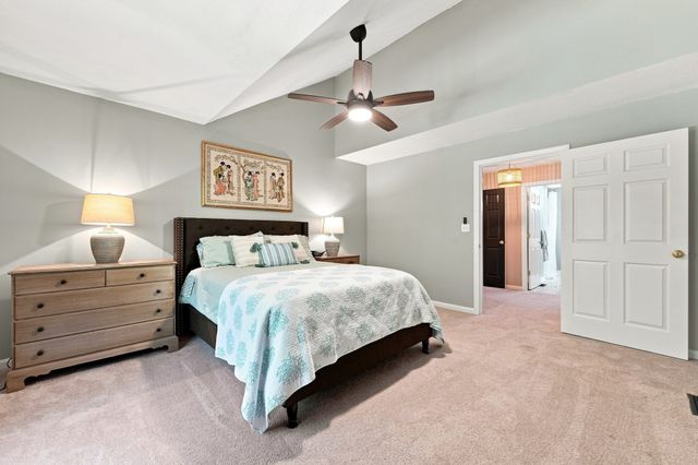 38 Maple Ter 38, Plainville, MA 02762
