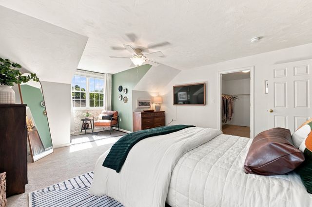 38 Maple Ter 38, Plainville, MA 02762