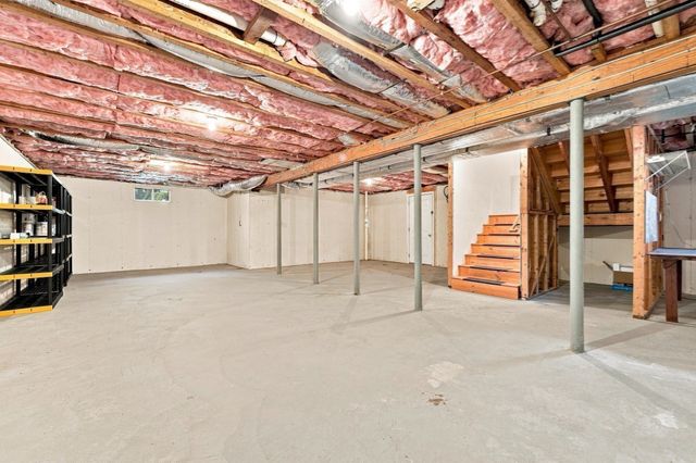 38 Maple Ter 38, Plainville, MA 02762