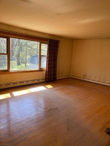 724 Mill Ln, Hillsborough Twp., NJ 08844