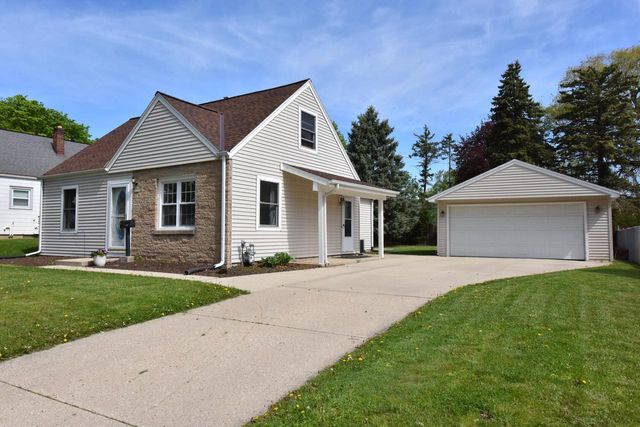 9030 W Harrison AVENUE, West Allis, WI 53227