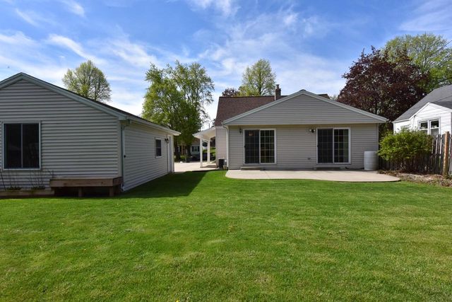 9030 W Harrison AVENUE, West Allis, WI 53227
