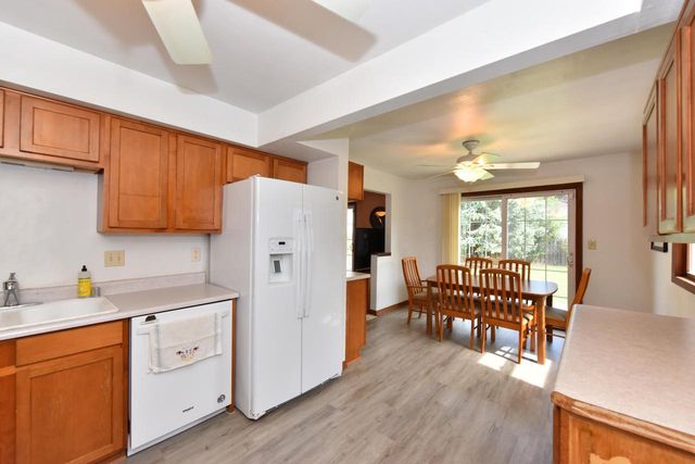 9030 W Harrison AVENUE, West Allis, WI 53227