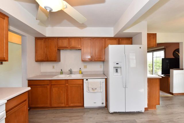 9030 W Harrison AVENUE, West Allis, WI 53227